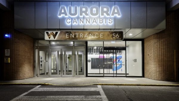 Banks and hedge funds are reassessing their stakes in cannabis production and retail as Canada’s biggest players edge toward profitability.